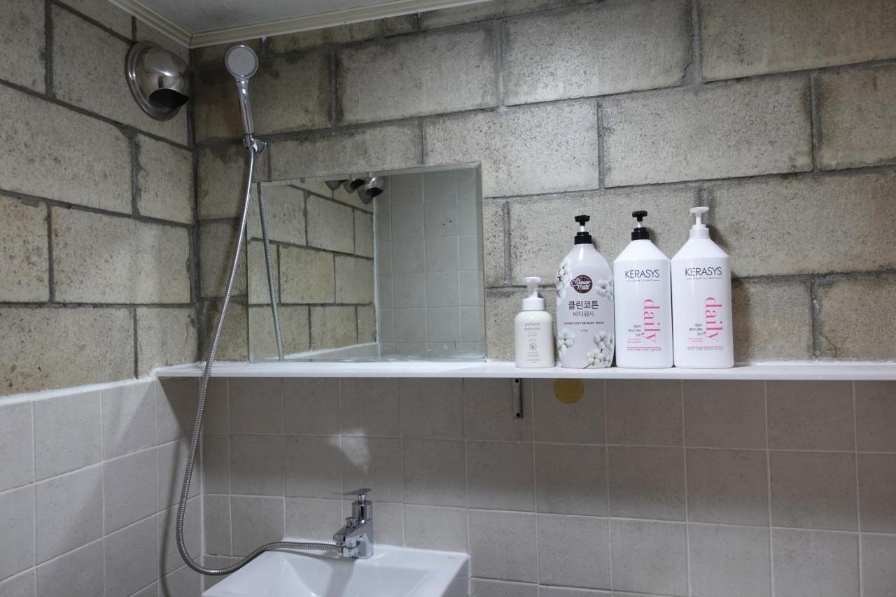 Hostel Jl In Chung-Jeong Seoul Exterior photo